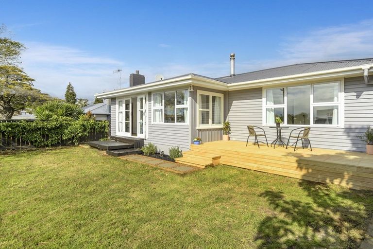 Photo of property in 90 Bellevue Road, Brookfield, Tauranga, 3110