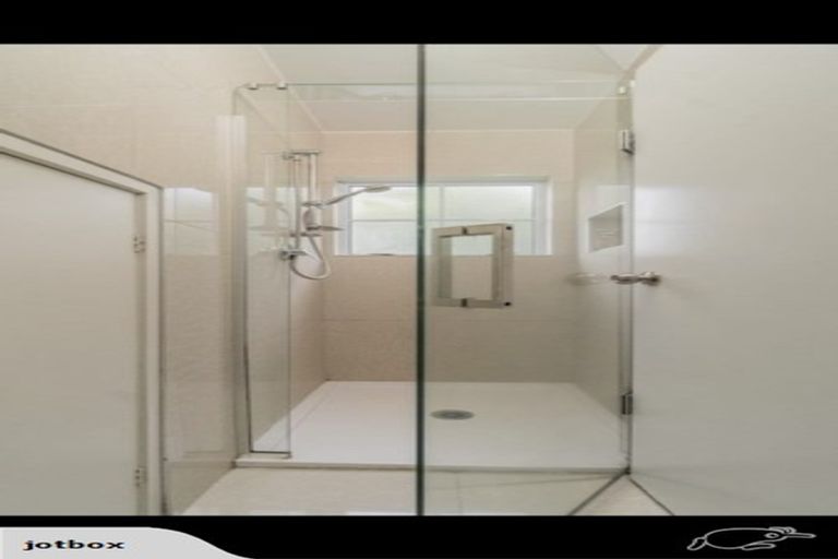 Photo of property in 67 Botany Road, Botany Downs, Auckland, 2010