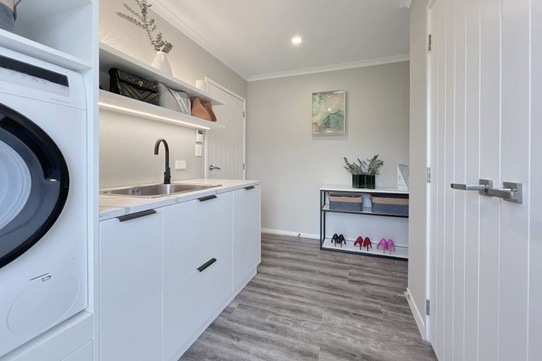 Photo of property in 36 Westside Road, Port Waikato, Tuakau, 2695