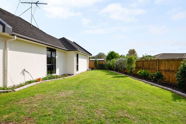 Photo of property in 10 Drumfearn Place, Rototuna, Hamilton, 3210