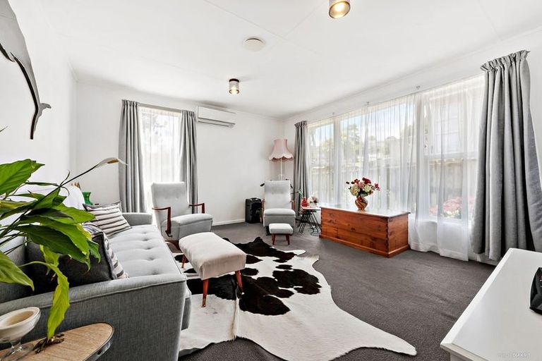 Photo of property in 64 Glenbervie Crescent, Massey, Auckland, 0614