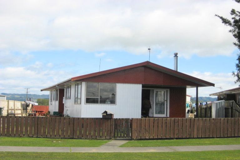 Photo of property in 57 Puriri Crescent, Edgecumbe, 3120