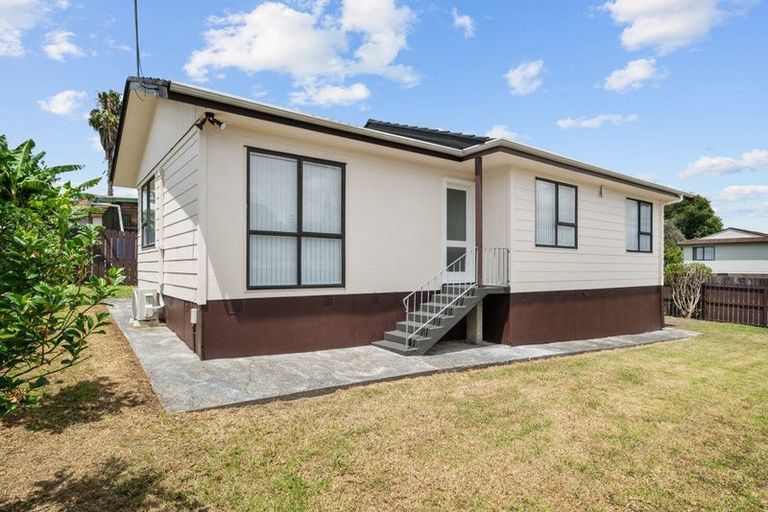 Photo of property in 1/47 Taitimu Drive, Weymouth, Auckland, 2103