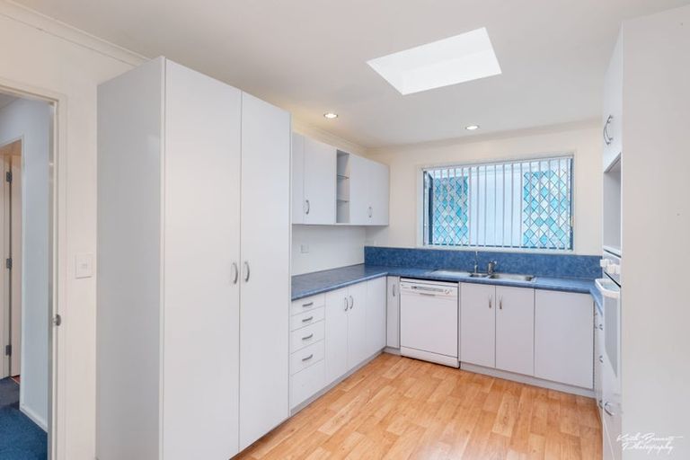 Photo of property in 94 Manuka Street, Stokes Valley, Lower Hutt, 5019