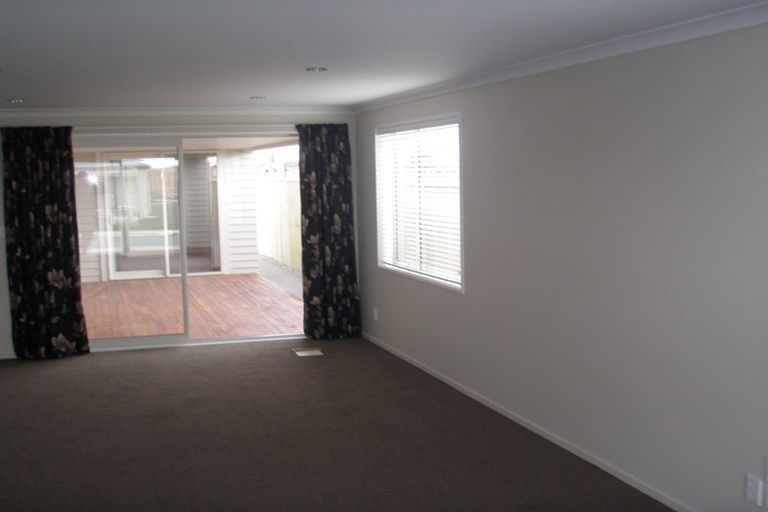 Photo of property in 23 Pounamu Place, Pegasus, 7612