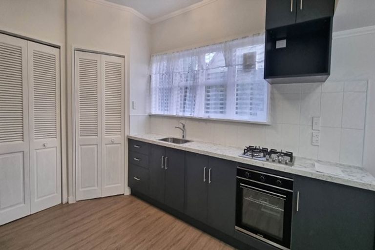 Photo of property in 1/945 High Street, Avalon, Lower Hutt, 5011