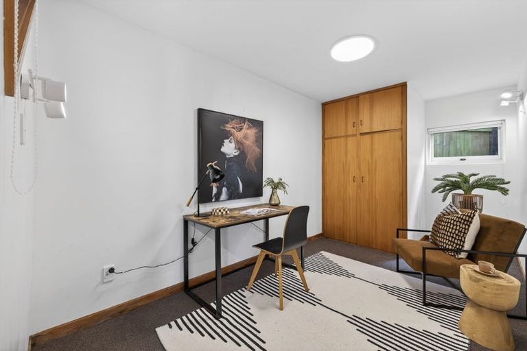 Photo of property in 1 Dyers Pass Road, Cashmere, Christchurch, 8022