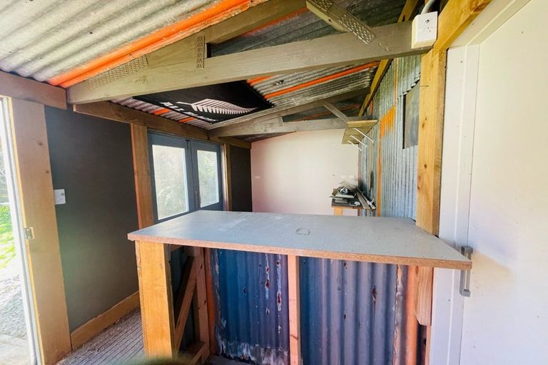 Photo of property in 112 California Drive, Totara Park, Upper Hutt, 5018