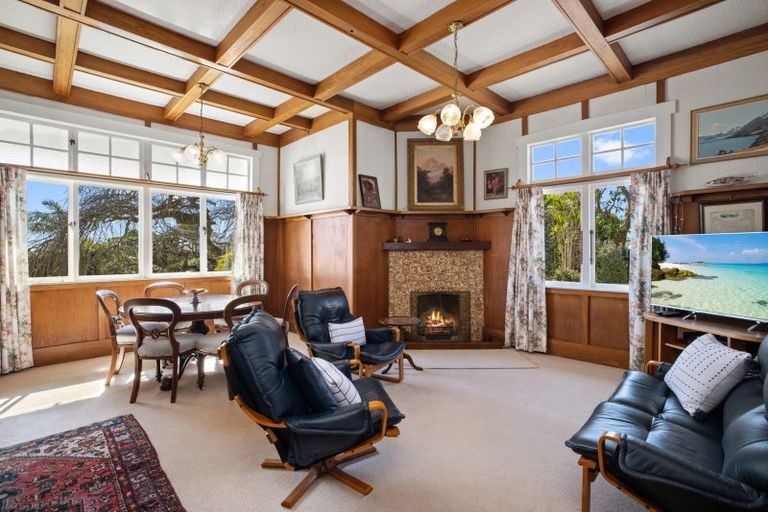 Photo of property in 384 Devonport Road, Tauranga South, Tauranga, 3112