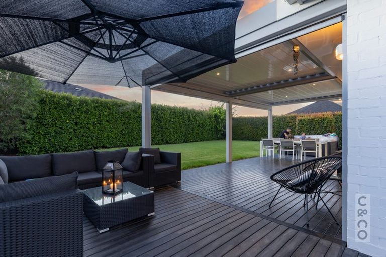 Photo of property in 30 Jelas Drive, Riverhead, 0820