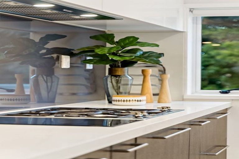 Photo of property in 42 Grenada Avenue, Forrest Hill, Auckland, 0620