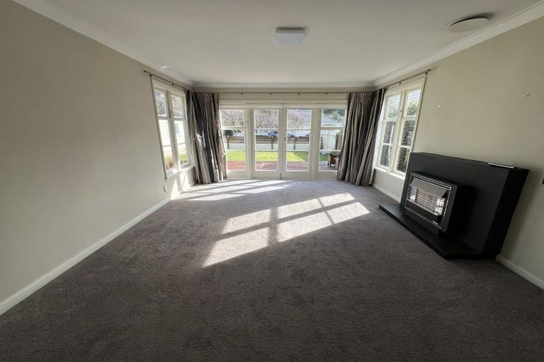 Photo of property in 78 Oxford Street, Tawa, Wellington, 5028