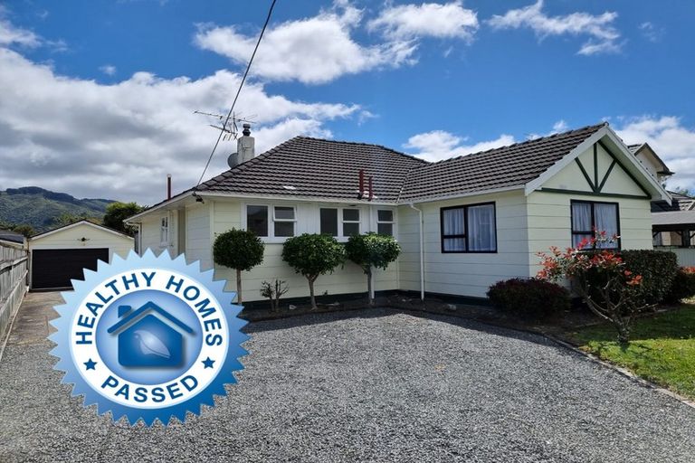 Photo of property in 21 Sandford Street, Trentham, Upper Hutt, 5018