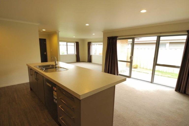 Photo of property in 6 Shilton Lane, Pegasus, 7612