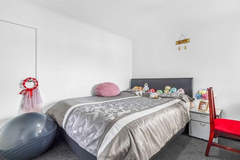 Photo of property in 526 Massey Road, Mangere, Auckland, 2022