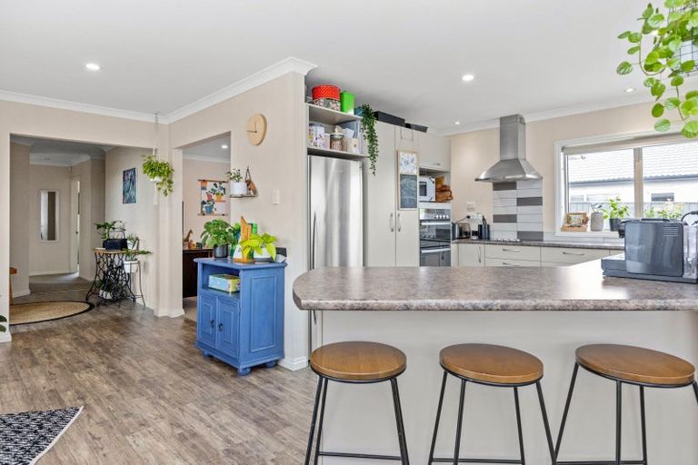 Photo of property in 10 Karoola Place, Havelock North, 4130