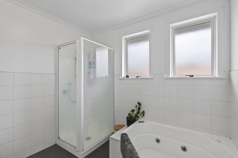 Photo of property in 60 Rosendale Avenue, Spotswood, New Plymouth, 4310