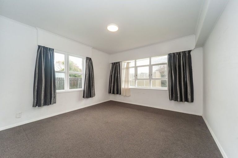 Photo of property in Wellway Flats, 45 Mcparland Street, Ebdentown, Upper Hutt, 5018
