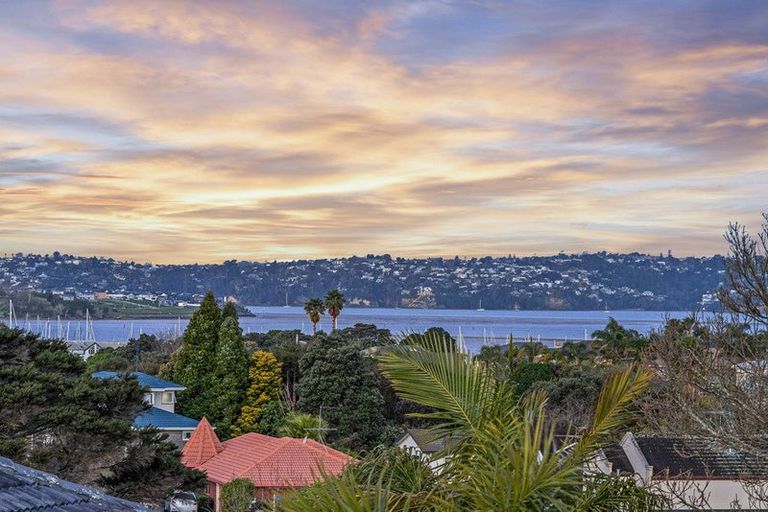 Photo of property in 1/46 Westpark Drive, West Harbour, Auckland, 0618