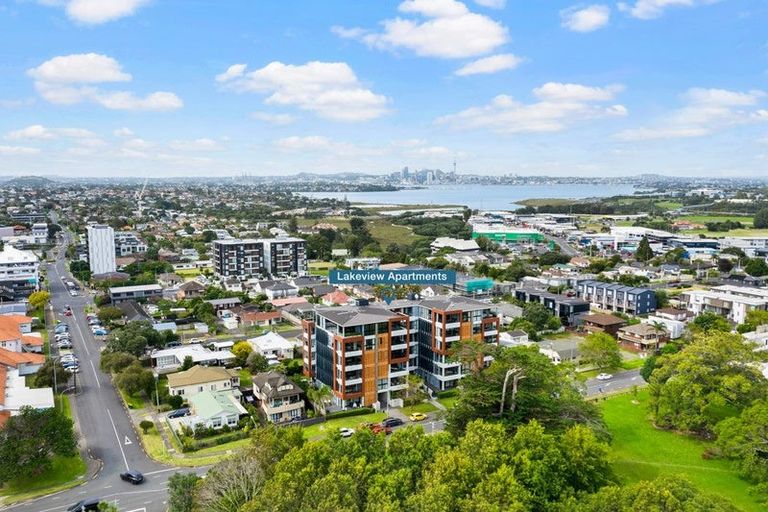 Photo of property in 2/28g Killarney Street, Takapuna, Auckland, 0622