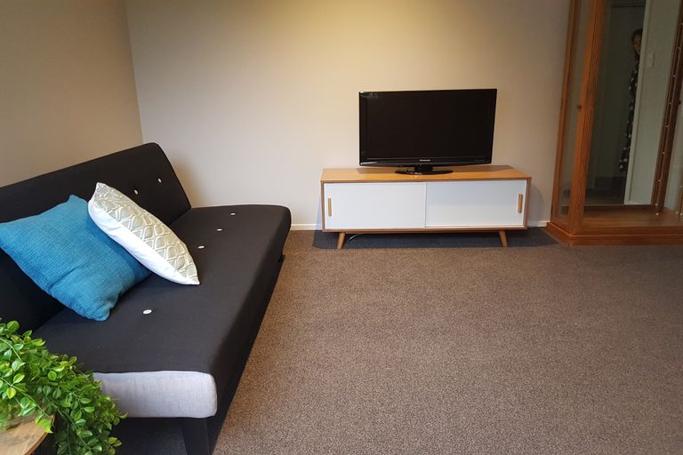 Photo of property in 5 Ake Ake Avenue, Hokowhitu, Palmerston North, 4410