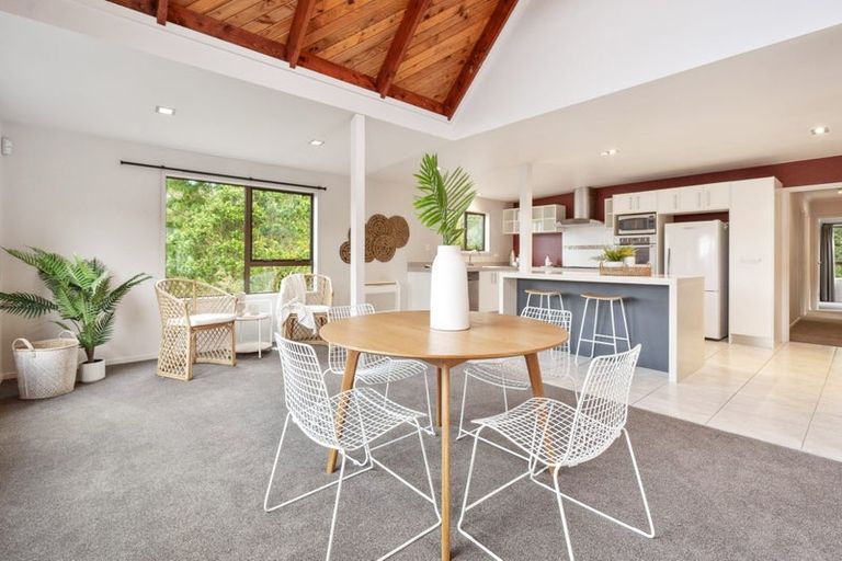 Photo of property in 5 Tieke Place, Horahora, Whangarei, 0110