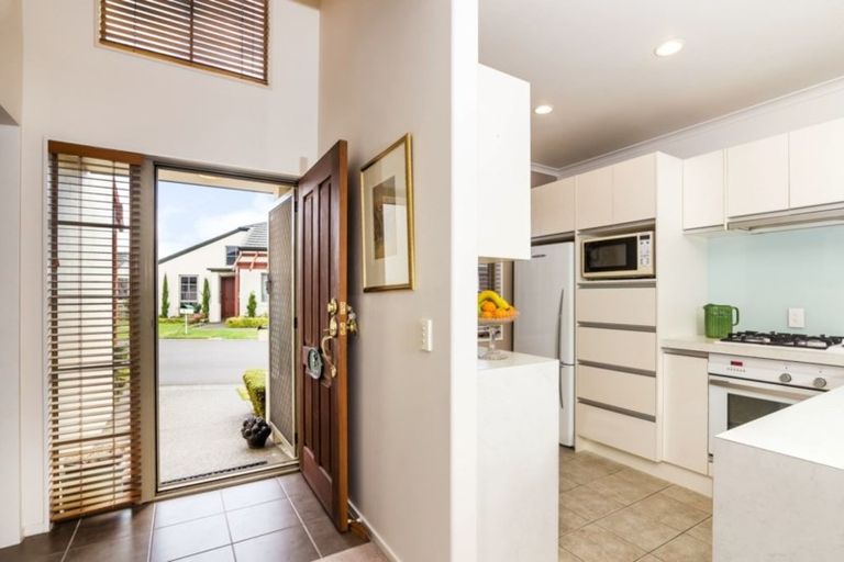 Photo of property in 45 Lakeridge Close, Rangatira Park, Taupo, 3330