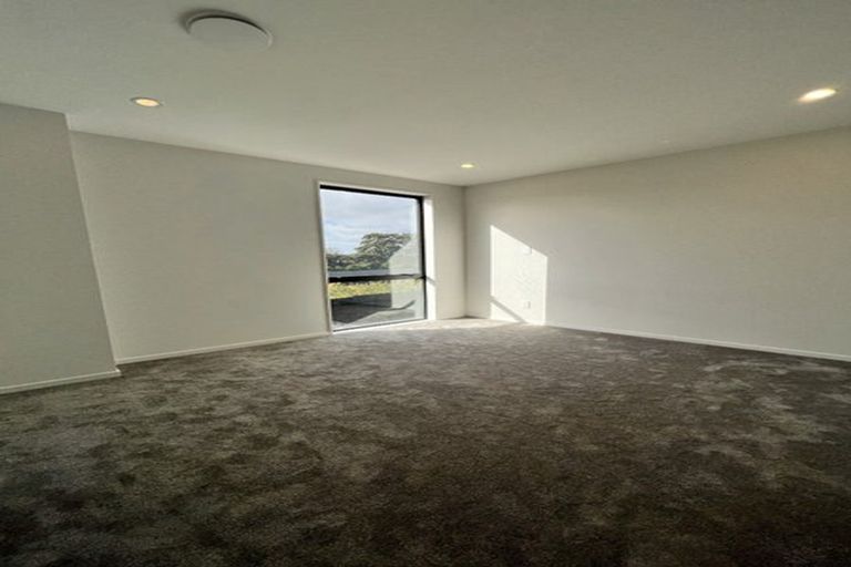 Photo of property in 8/32b Westgate Drive, Massey, Auckland, 0614