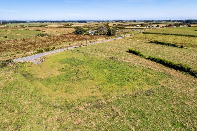 Photo of property in 5778 Mountain Road, Normanby, Hawera, 4673