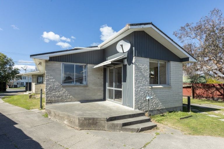 Photo of property in 137 Riverbend Road, Onekawa, Napier, 4110