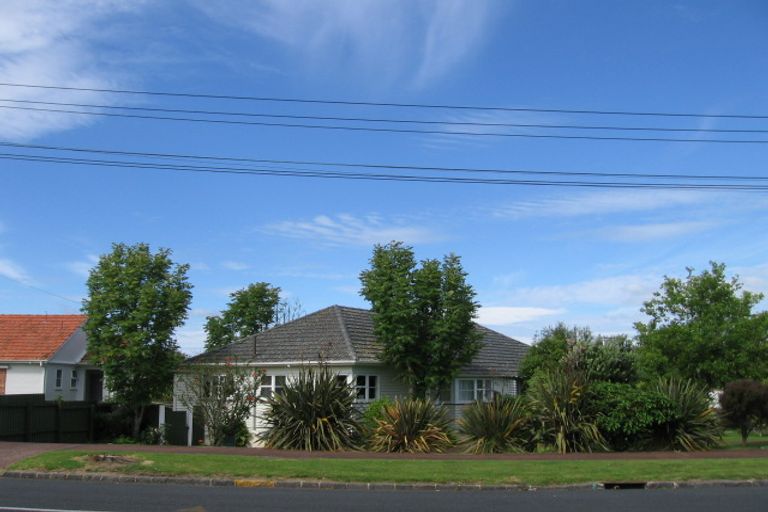 Photo of property in 87 Moa Road, Point Chevalier, Auckland, 1022