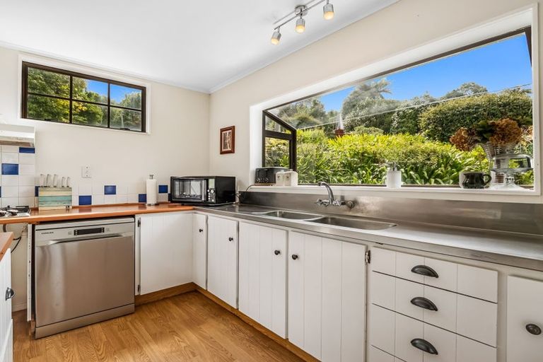 Photo of property in 28 Russell Crescent, Western Heights, Rotorua, 3015