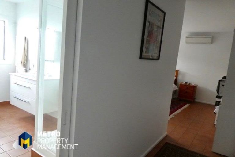 Photo of property in 68 Cliffs Road, Saint Clair, Dunedin, 9012