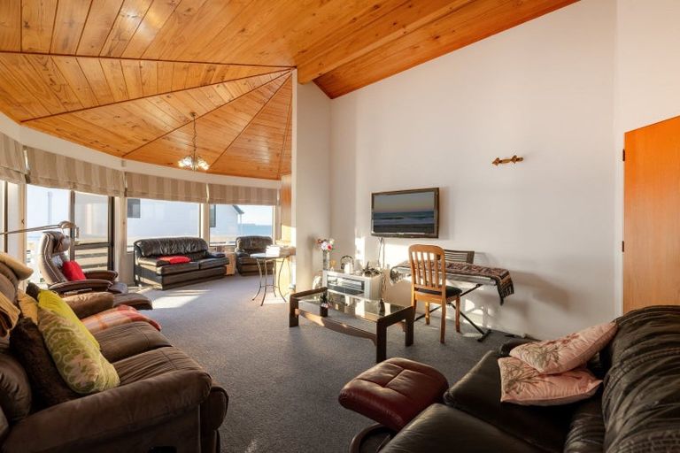 Photo of property in 6a Marjorie Lane, Papamoa Beach, Papamoa, 3118