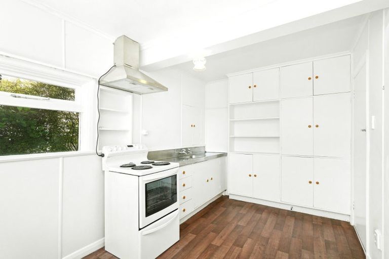 Photo of property in 116 Inglis Street, Seatoun, Wellington, 6022