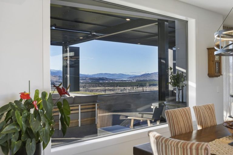 Photo of property in 102 Hall Road, Bannockburn, Cromwell, 9384