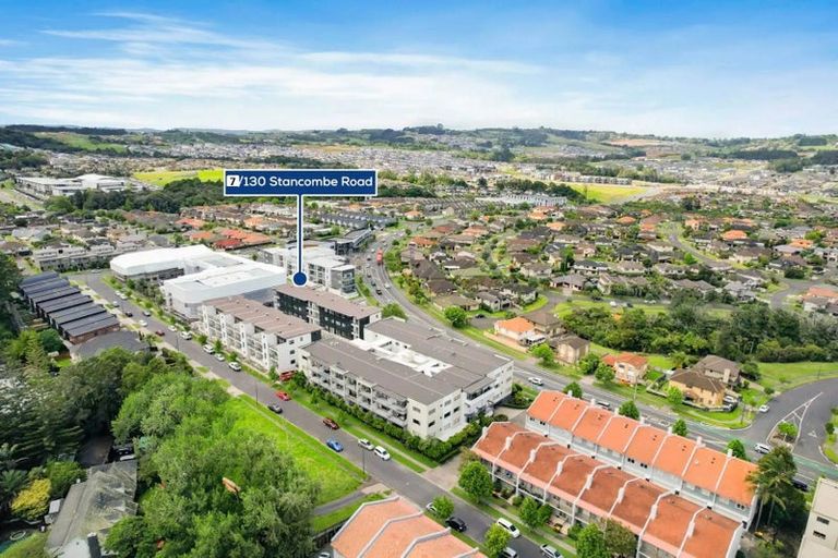 Photo of property in 7/130 Stancombe Road, Flat Bush, Auckland, 2016