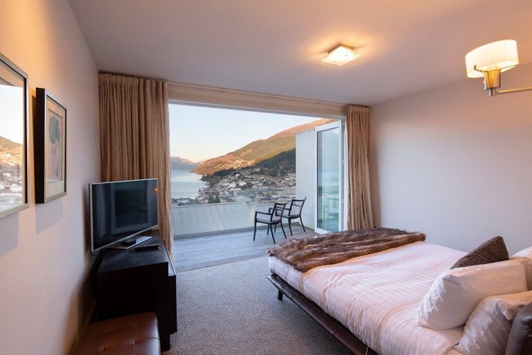 Photo of property in 55c Kent Street, Queenstown, 9300