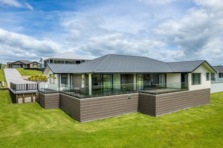 Photo of property in 32 Admiralty Drive, Haruru, 0204