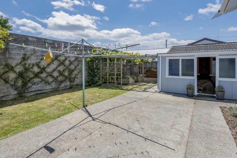 Photo of property in 2 Shamrock Street, Levin, 5510