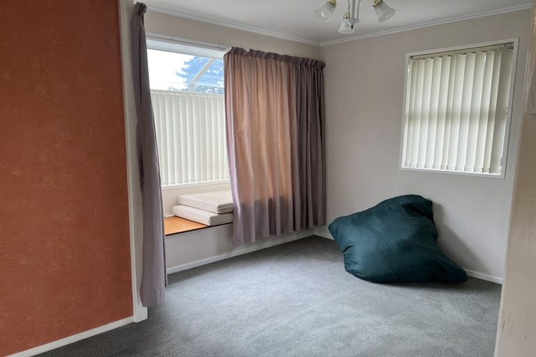 Photo of property in 16 Splitt Avenue, Glenview, Hamilton, 3206