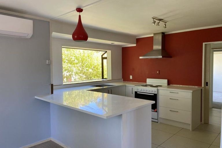 Photo of property in 60 Vintage Drive, Henderson, Auckland, 0612