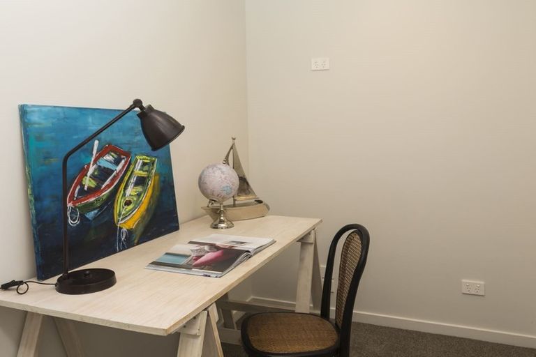 Photo of property in 89 Cannon Hill Crescent, Mount Pleasant, Christchurch, 8081