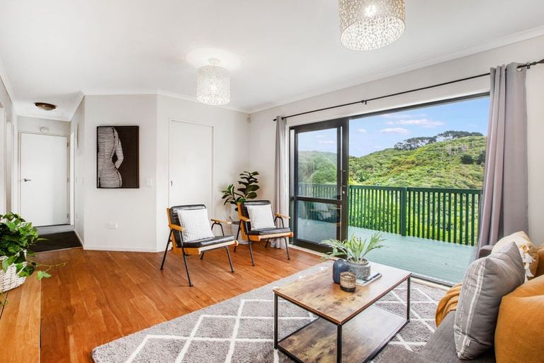 Photo of property in 25a Hiwi Crescent, Titahi Bay, Porirua, 5022