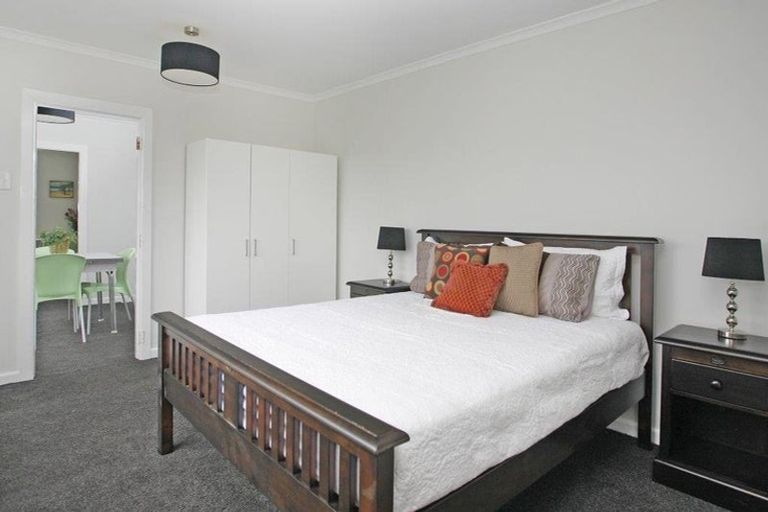 Photo of property in 73 Townsend Road, Miramar, Wellington, 6022