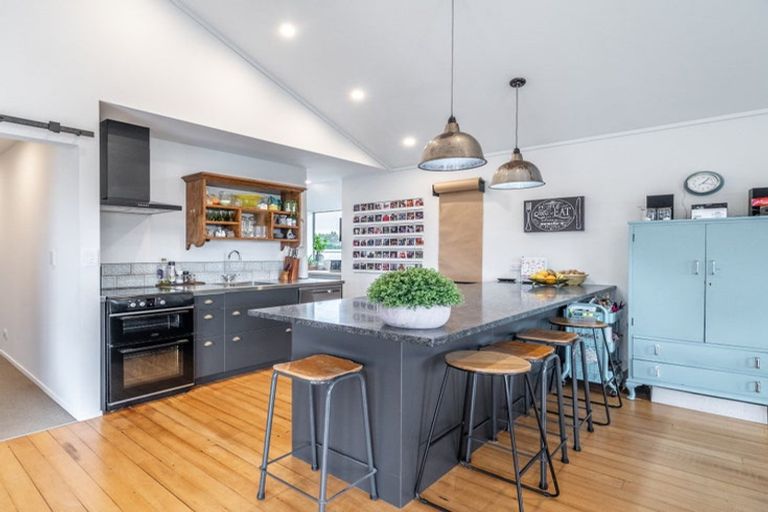 Photo of property in 9e Union Street, Winton, 9720