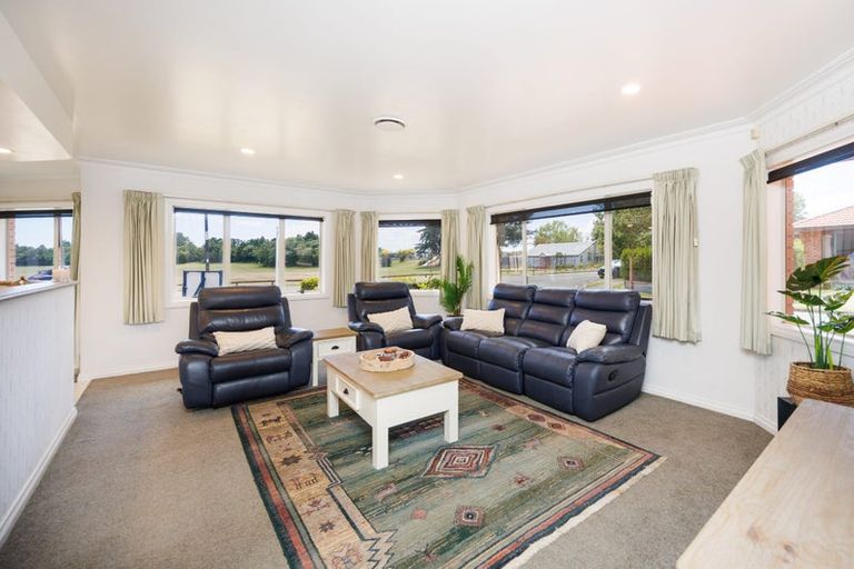 Photo of property in 15 Flemington Lane, Awapuni, Palmerston North, 4412