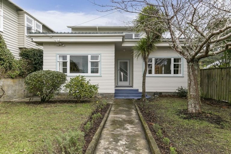 Photo of property in 49 Nottingham Street, Karori, Wellington, 6012