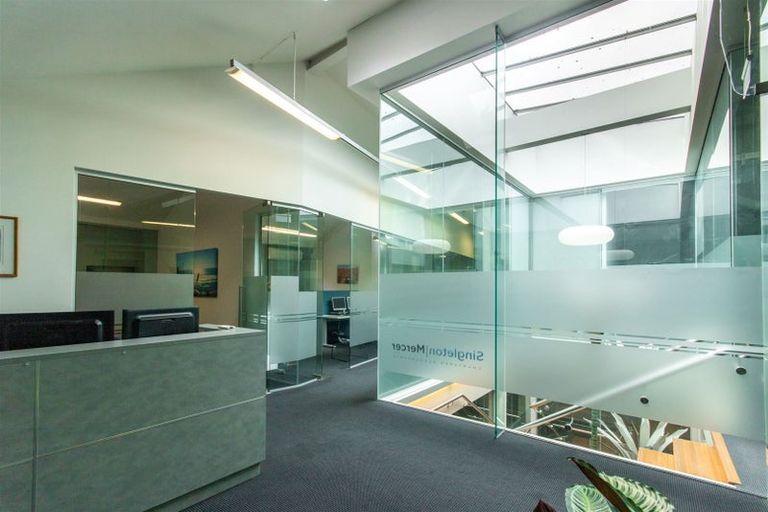 Photo of property in 10b Victoria Road, Devonport, Auckland, 0624