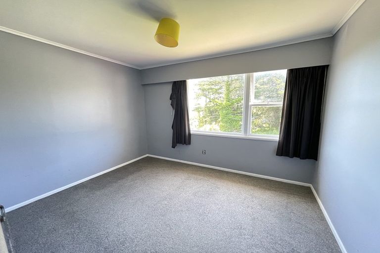 Photo of property in 305 Don Buck Road, Massey, Auckland, 0614